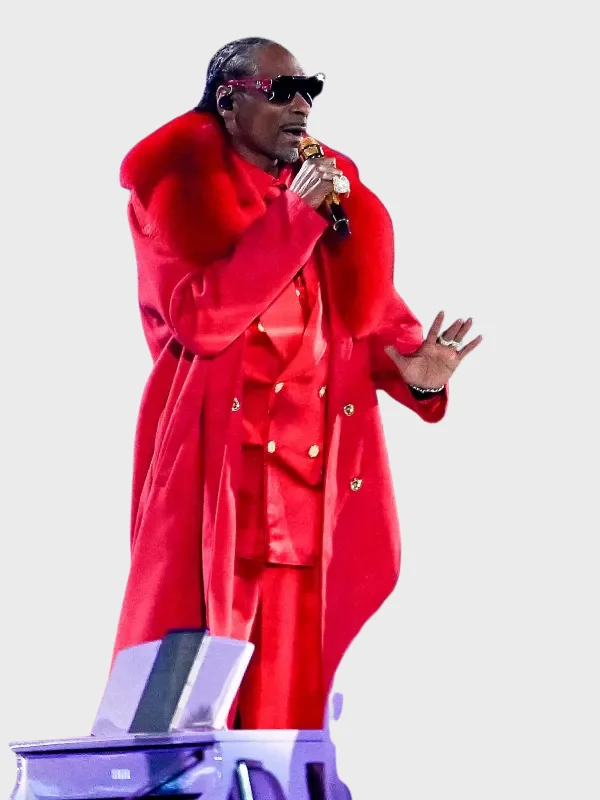 Halftime Show Christmas 2025 Snoop Dogg Red Coat