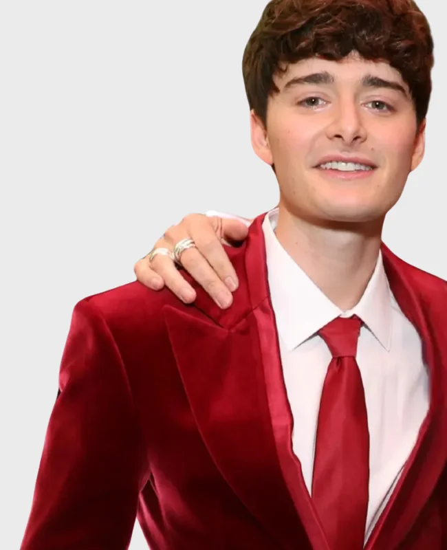 Critics Choice Awards 2026 Noah Schnapp Marron Suit